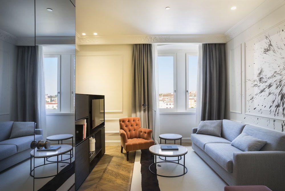 Adriatic Hotel by Maistra Collection — Hotel rooms in Rovinj, Istria
