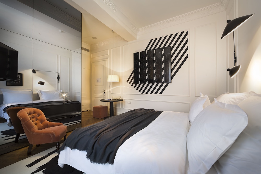 Adriatic Hotel by Maistra Collection — Hotel rooms in Rovinj, Istria