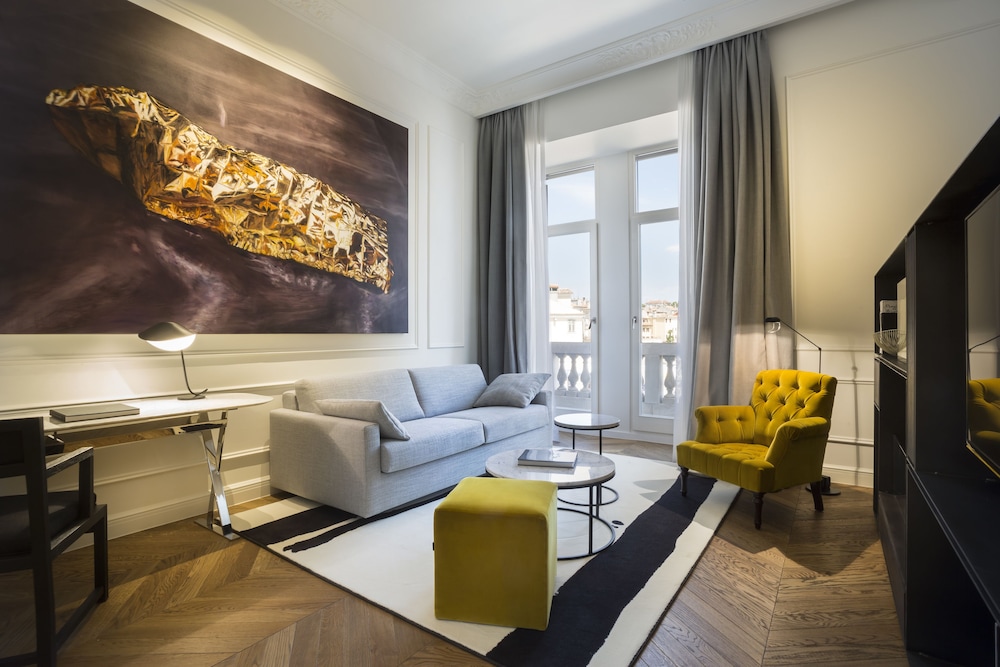 Adriatic Hotel by Maistra Collection — Hotel rooms in Rovinj, Istria