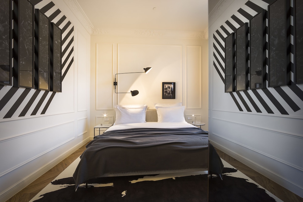 Adriatic Hotel by Maistra Collection — Hotel rooms in Rovinj, Istria