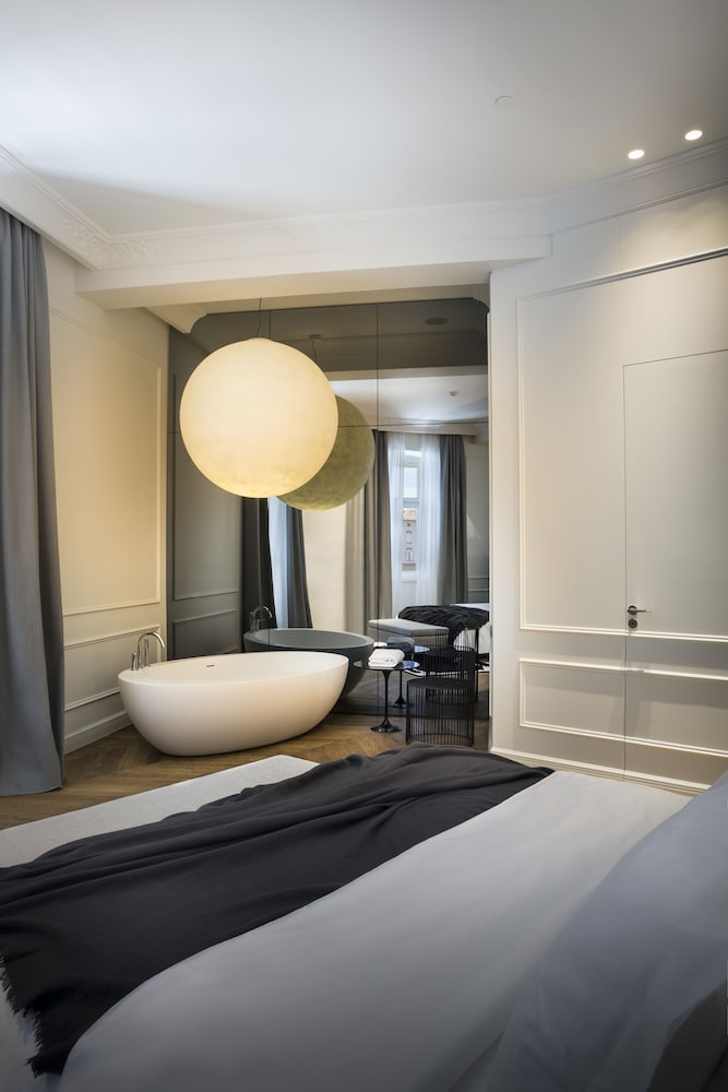 Adriatic Hotel by Maistra Collection — Hotel rooms in Rovinj, Istria