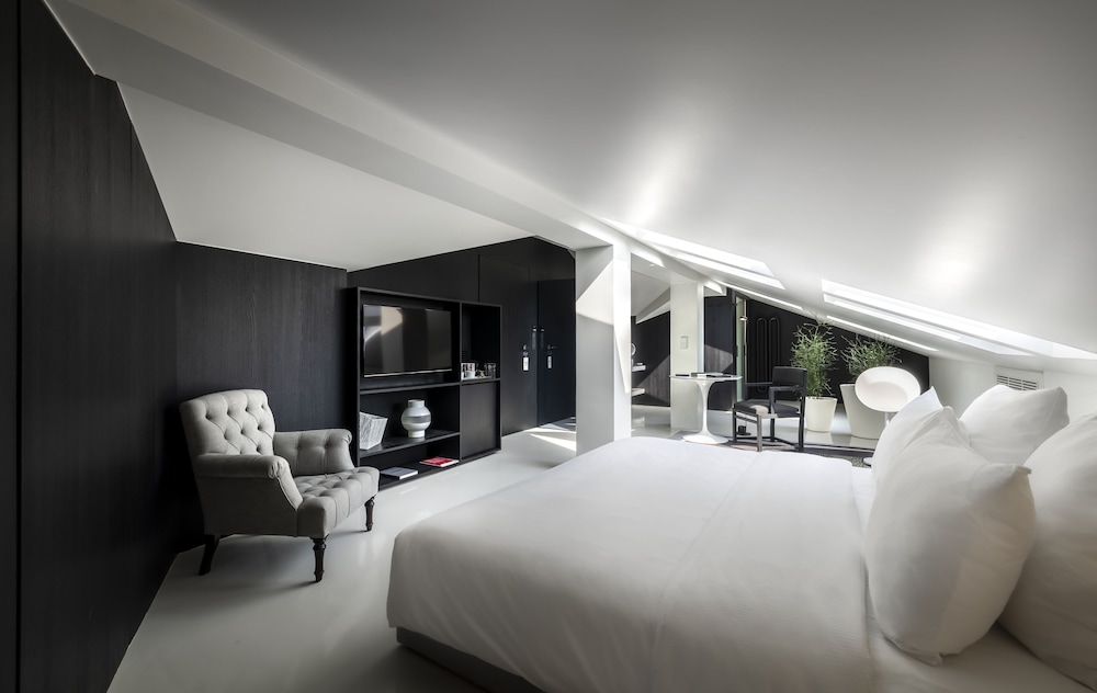 Adriatic Hotel by Maistra Collection — Hotel rooms in Rovinj, Istria