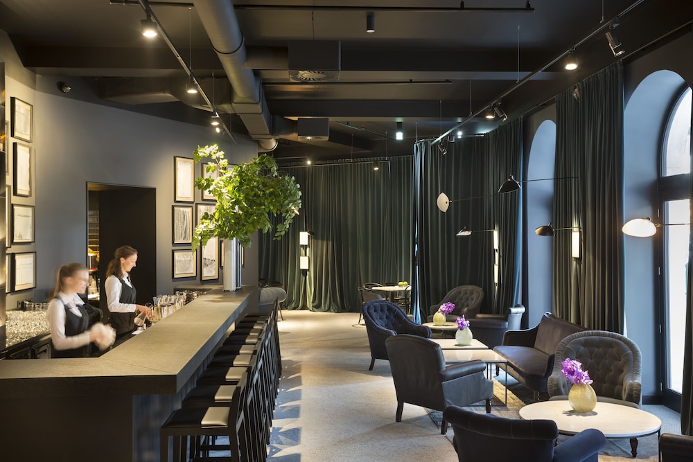 Adriatic Hotel by Maistra Collection — Restaurant & bars in Rovinj, Istria