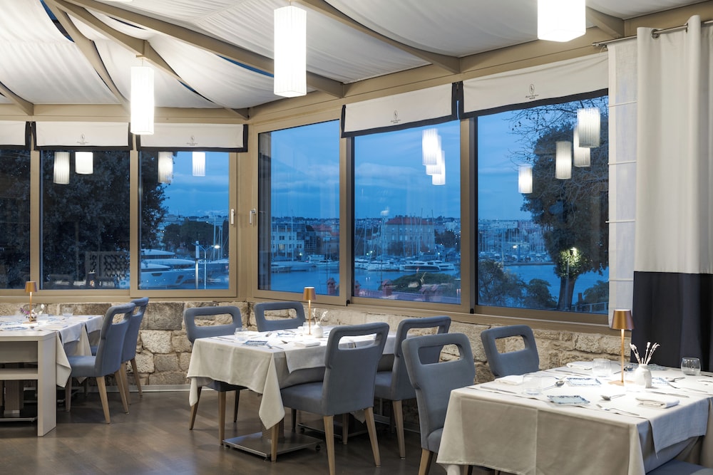 Heritage hotel Bastion — Restaurant & bars in Zadar, Zadar