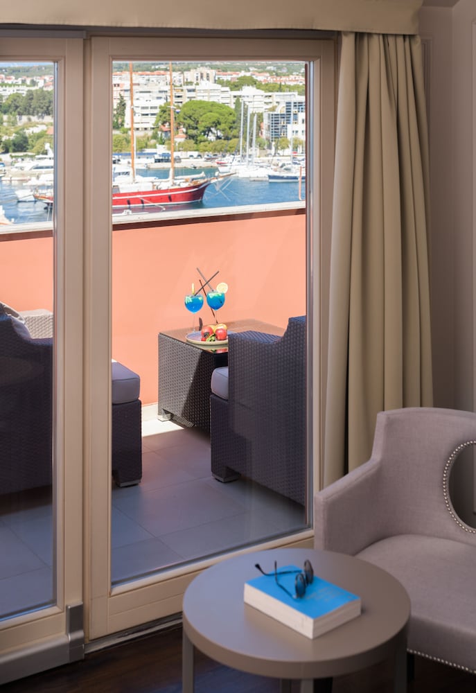 Heritage hotel Bastion — Hotel rooms in Zadar, Zadar