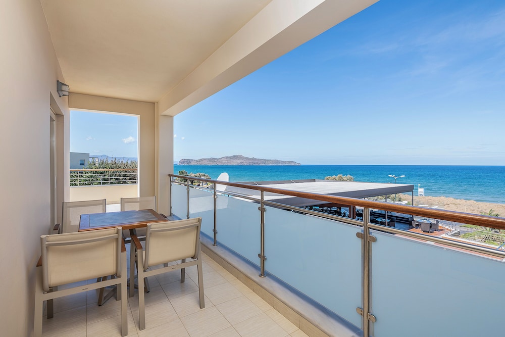Cretan Dream Resort and Spa — Hotel rooms in Chania