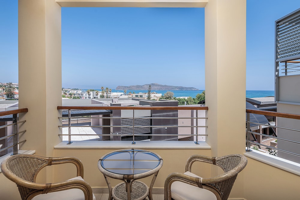Cretan Dream Resort and Spa — Hotel rooms in Chania