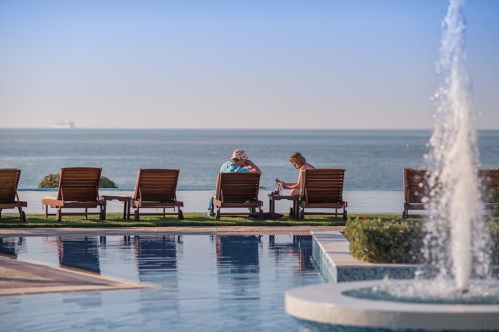 Cretan Dream Resort and Spa — Swimming pool in Chania
