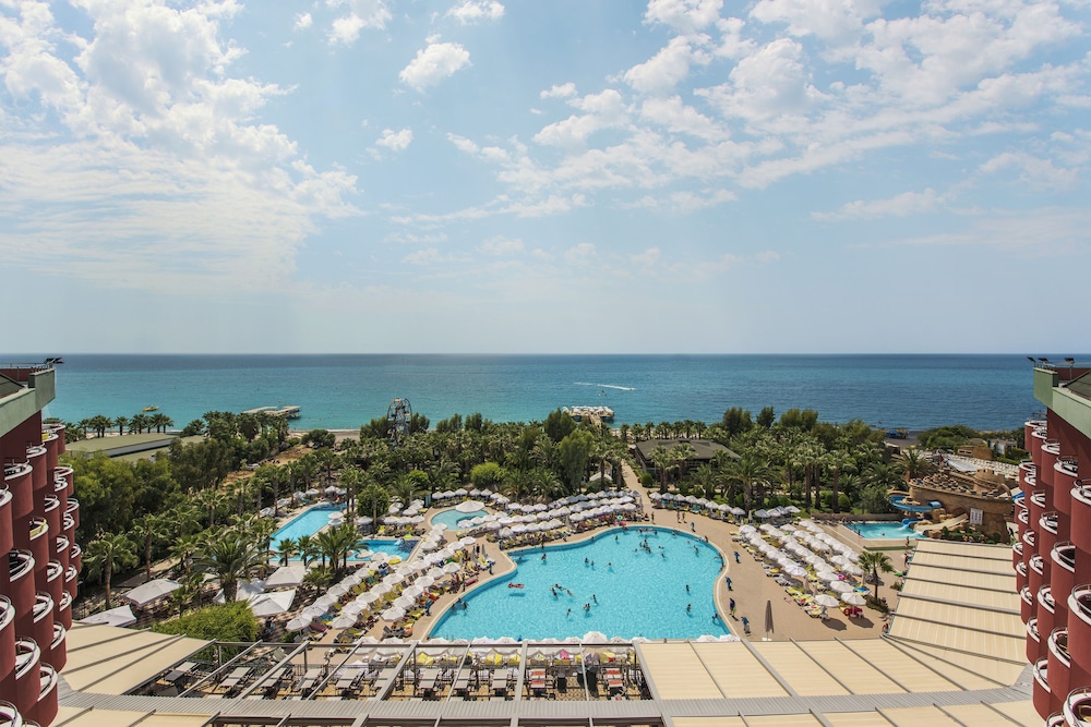 Delphin Deluxe Resort Hotel - All Inclusive — Main photo in Okurcalar