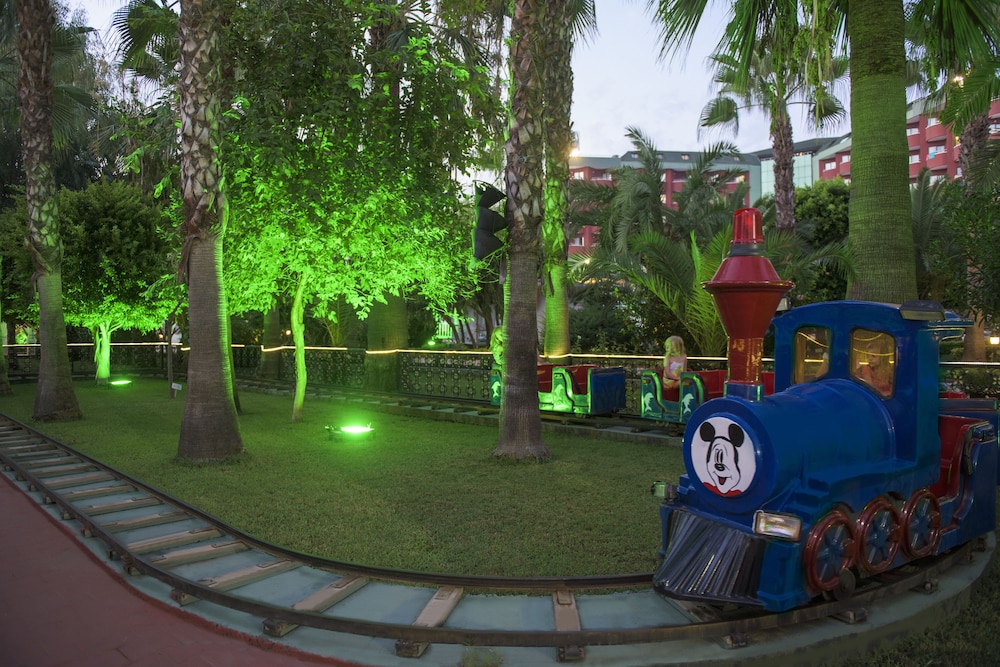 Delphin Deluxe Resort Hotel - All Inclusive — Attractions for children in Okurcalar
