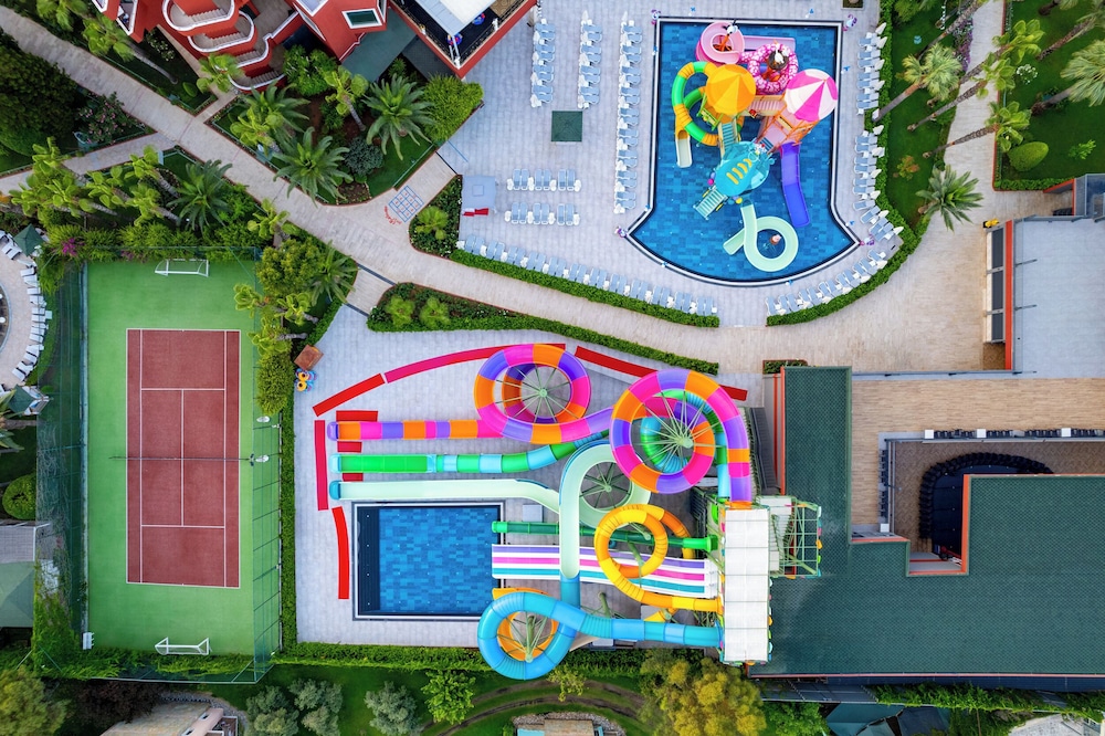 Delphin Deluxe Resort Hotel - All Inclusive — Attractions for children in Okurcalar