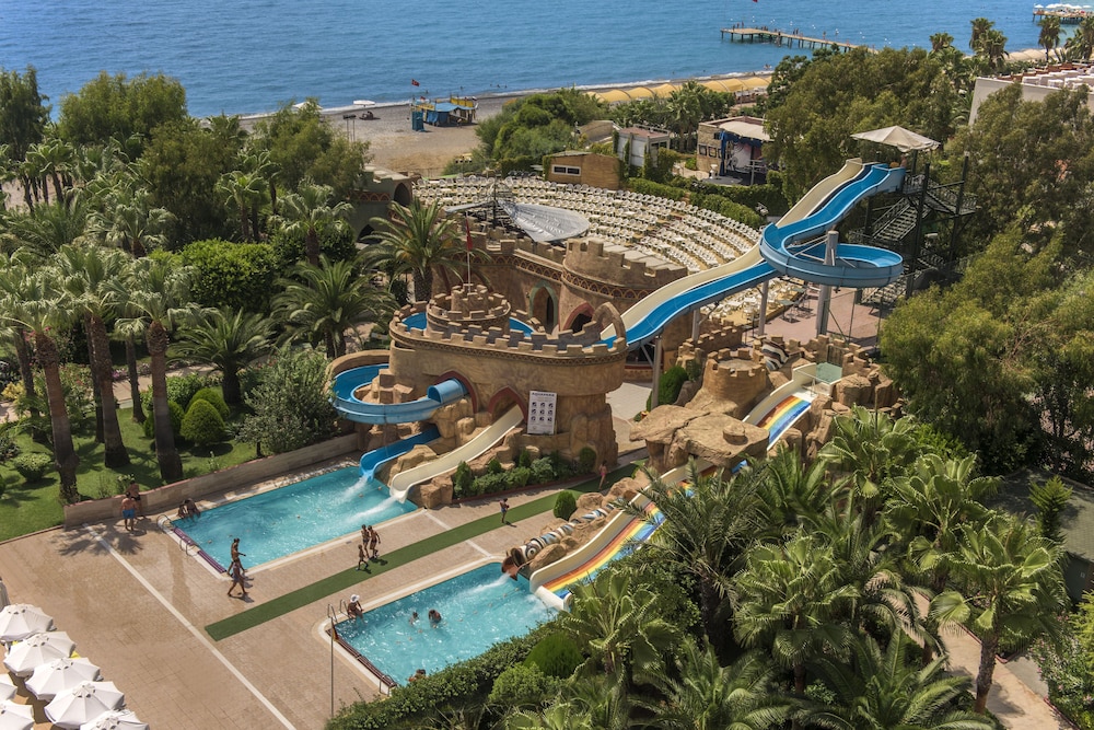 Delphin Deluxe Resort Hotel - All Inclusive — Attractions for children in Okurcalar