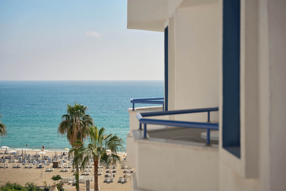 Elysee Beach Hotel — Beach in Alanya
