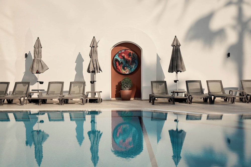 Elysee Beach Hotel — Swimming pool in Alanya