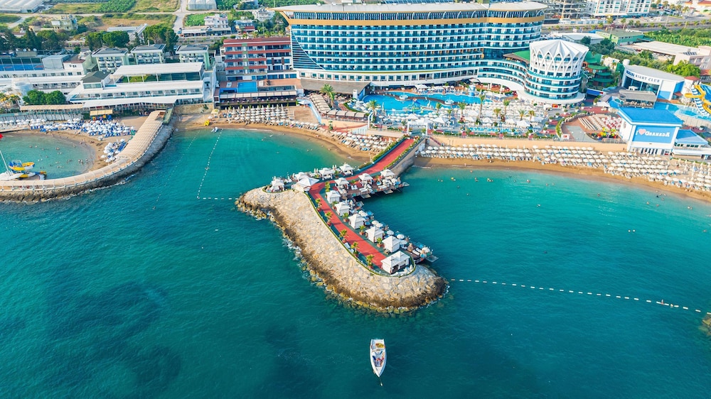 Granada Luxury Resort Okurcalar - All Inclusive — Beach in Okurcalar