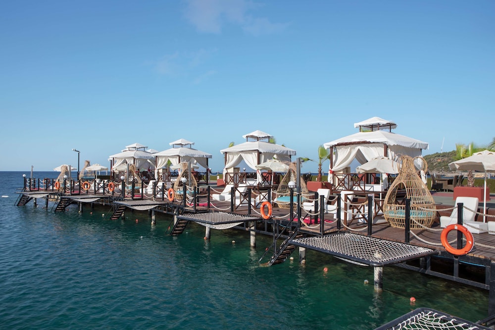 Granada Luxury Resort Okurcalar - All Inclusive — Restaurant & bars in Okurcalar