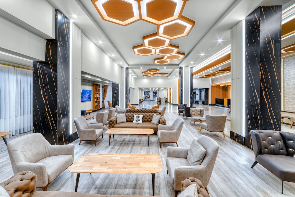 Kahya Hotel — Hotel building in Alanya