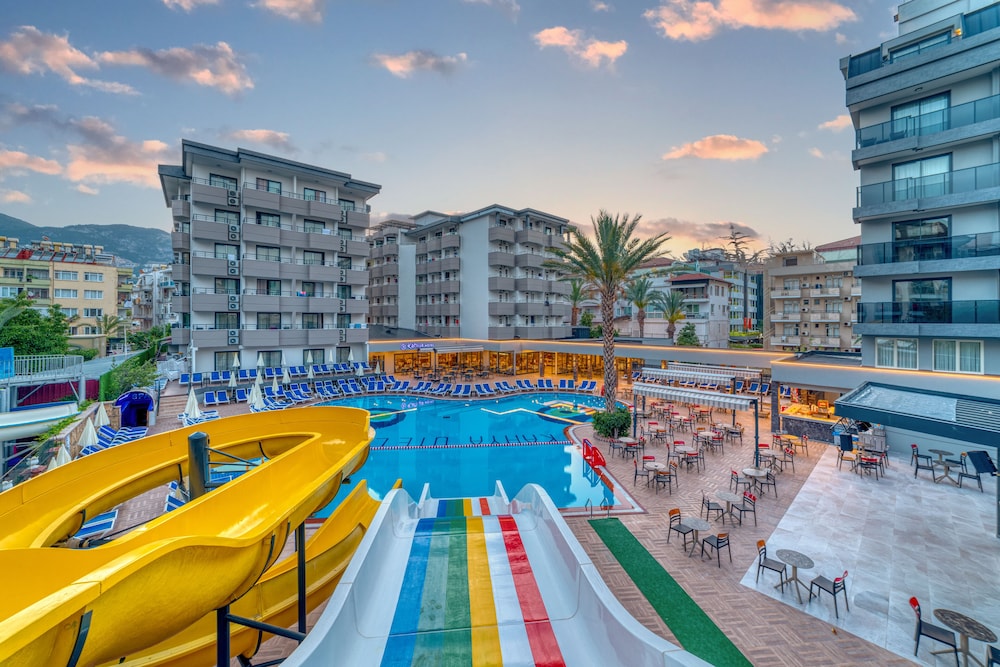 Kahya Hotel — Main photo in Alanya