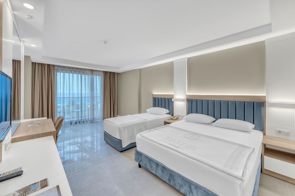Kahya Hotel — Hotel rooms in Alanya