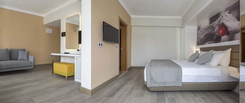 Lalila Blue Suites — Hotel rooms in Marmaris, Mugla
