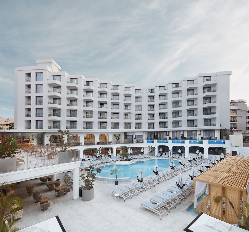 Lalila Blue Suites — Hotel building in Marmaris, Mugla