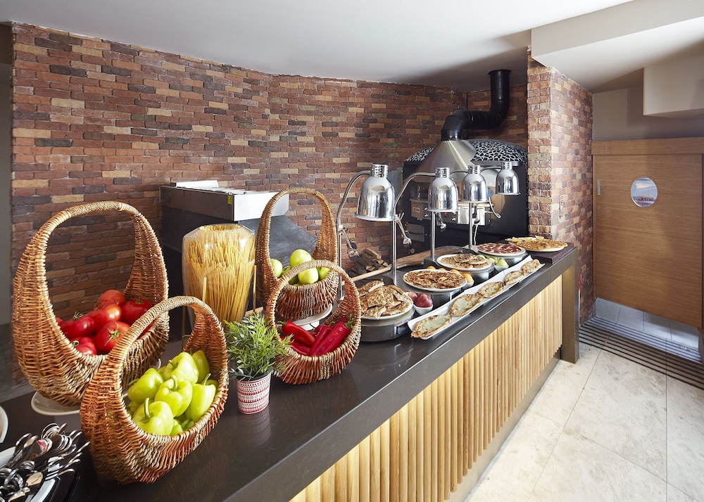 Lalila Blue Suites — Restaurant & bars in Marmaris, Mugla
