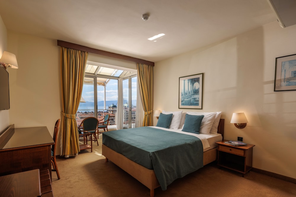Grand Hotel Bonavia - zdjęcie 3