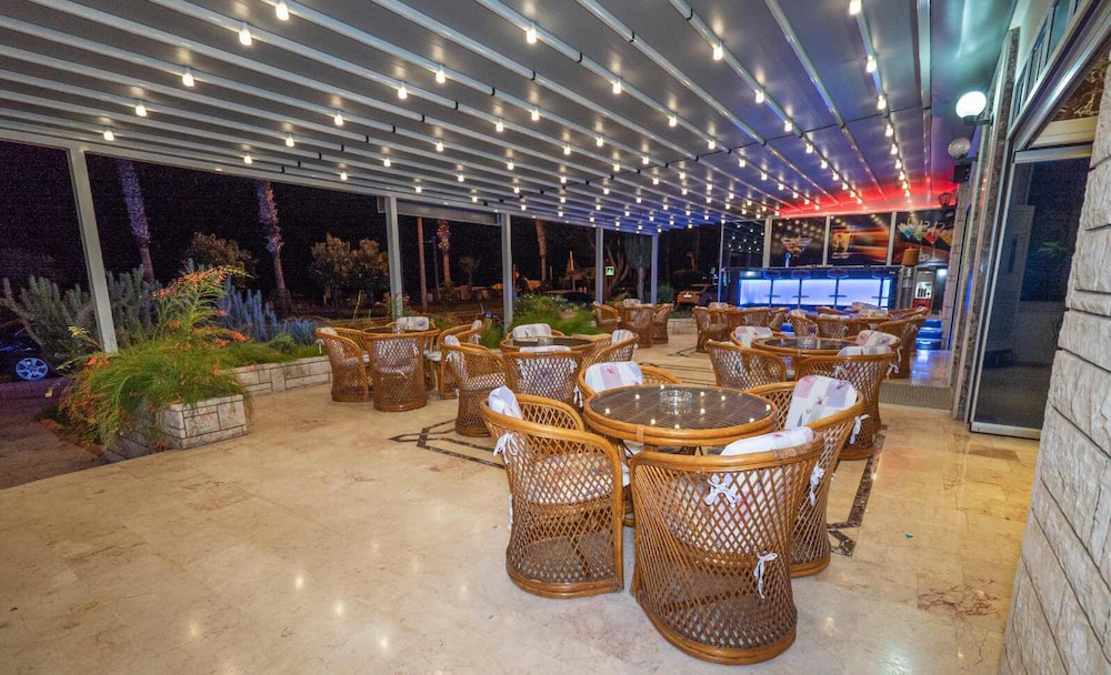Kleopatra Celine Hotel — Restaurant & bars in Alanya