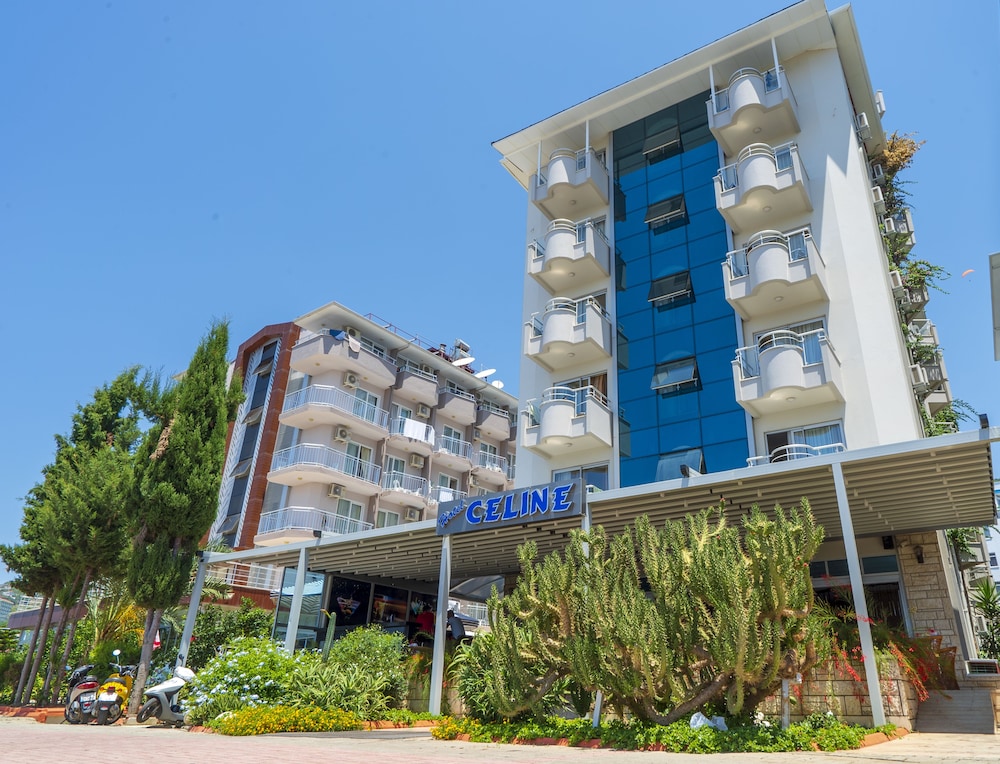 Kleopatra Celine Hotel — Hotel building in Alanya