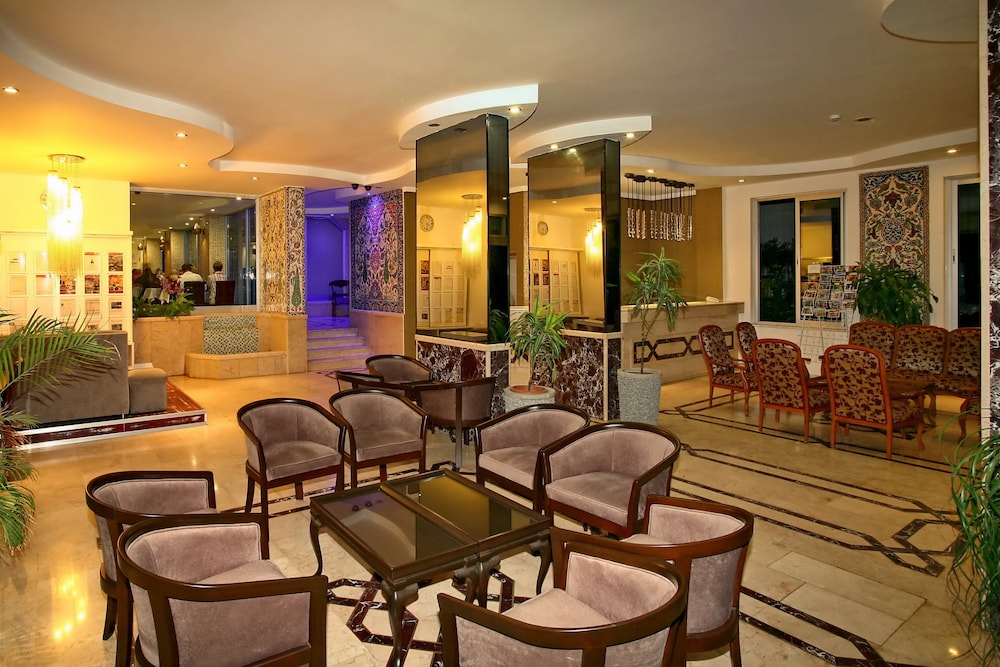 Kleopatra Celine Hotel — Restaurant & bars in Alanya