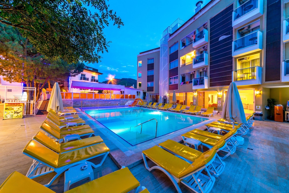 Mersoy Exclusive Hotel — Swimming pool in İçmeler, Mugla
