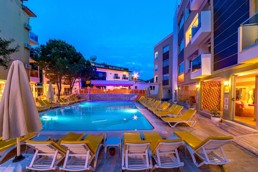 Mersoy Exclusive Hotel — Swimming pool in İçmeler, Mugla