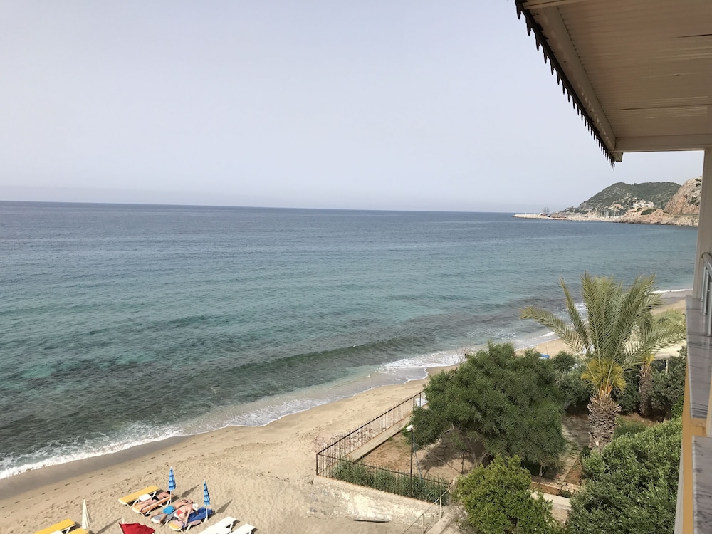 Muz Hotel - All Inclusive — Beach in Alanya