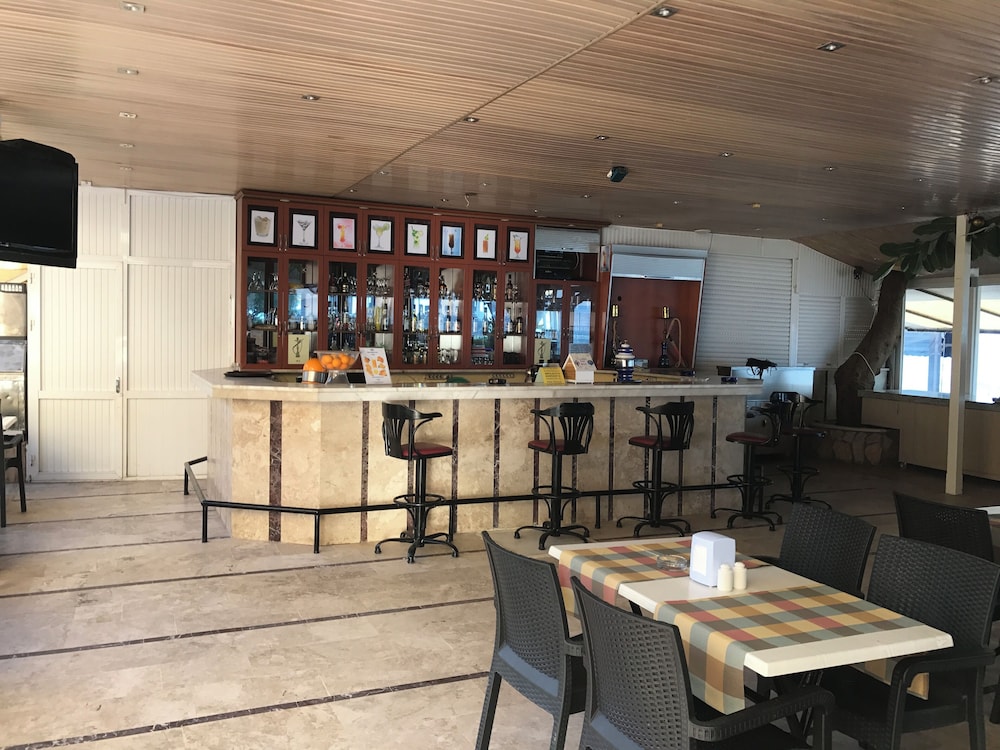 Muz Hotel - All Inclusive — Restaurant & bars in Alanya
