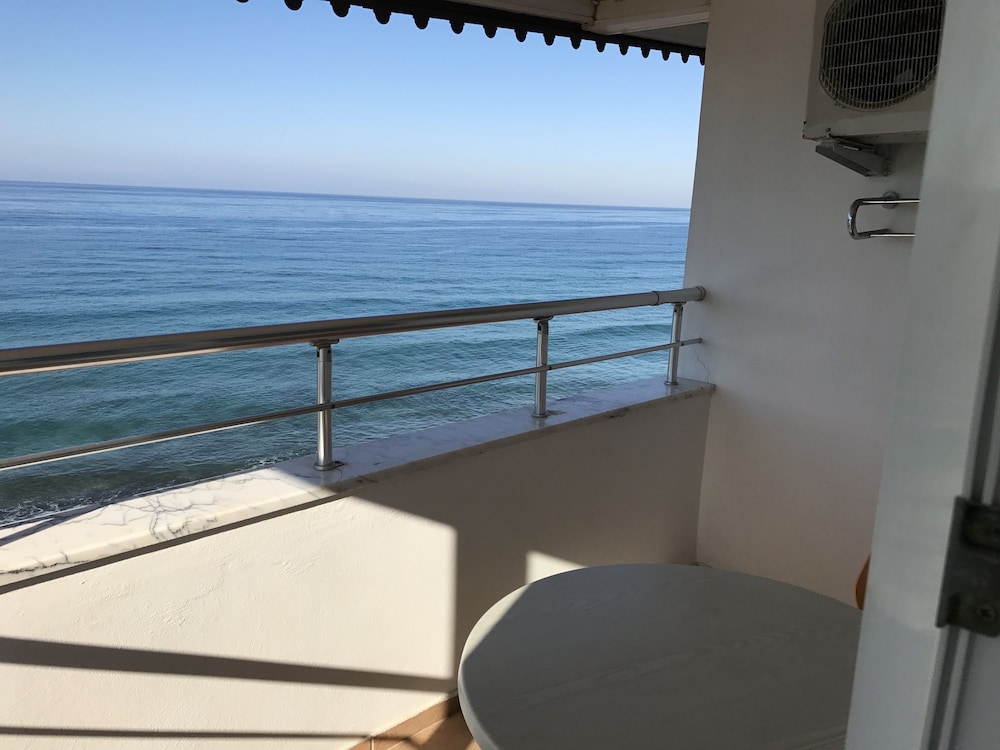 Muz Hotel - All Inclusive — Hotel rooms in Alanya