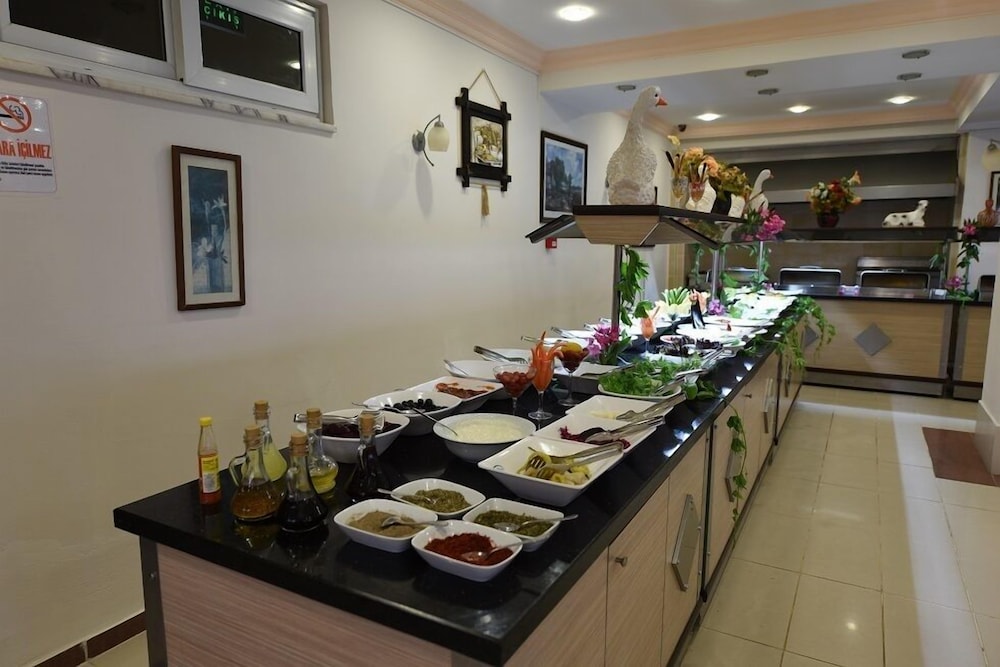 Muz Hotel - All Inclusive — Restaurant & bars in Alanya