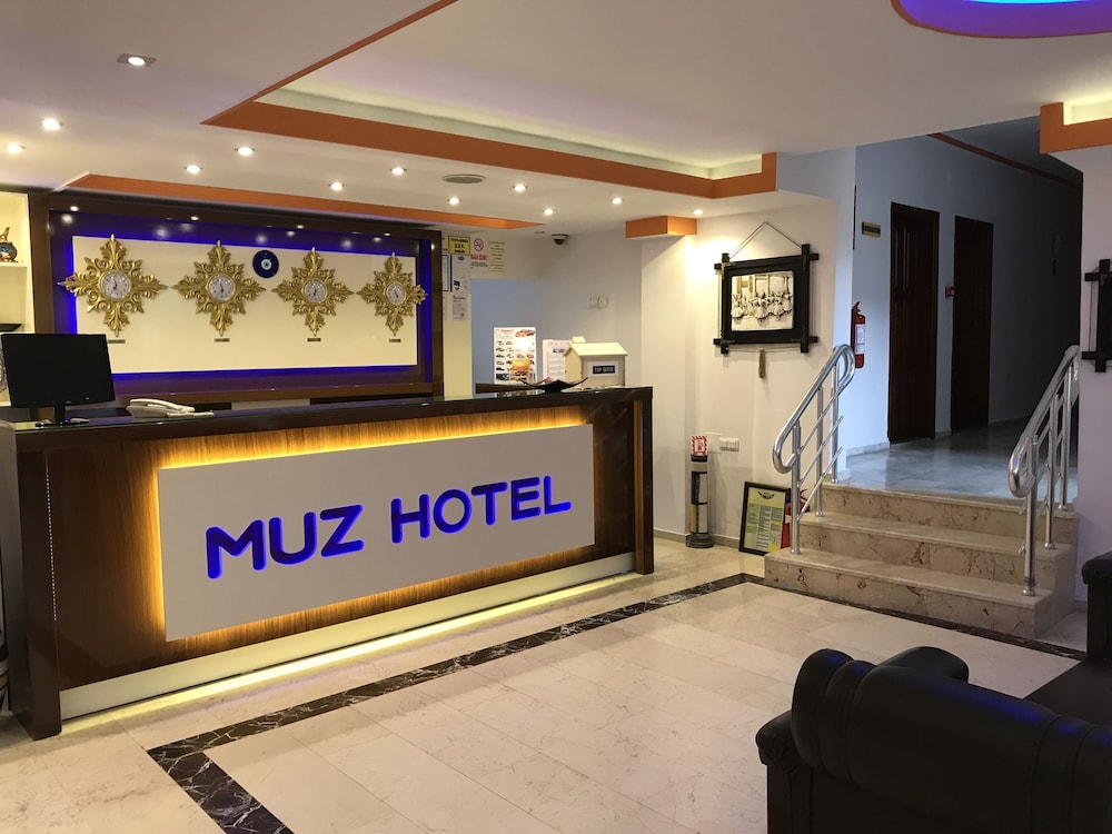 Muz Hotel - All Inclusive — Hotel building in Alanya