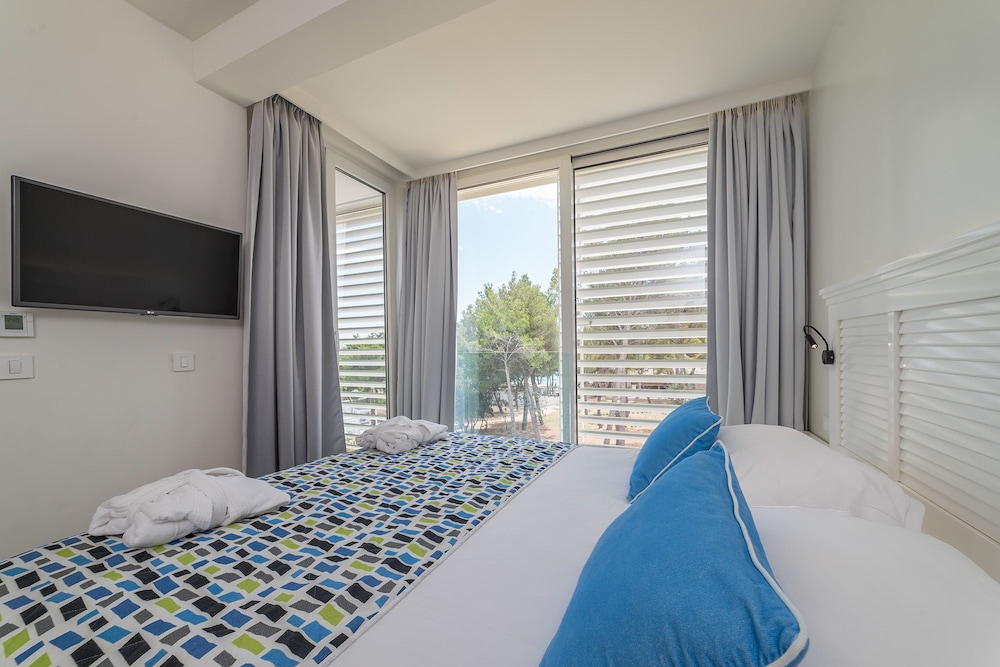 Amadria Park Beach Hotel Jure — Hotel rooms in Šibenik, Šibenik-Knin