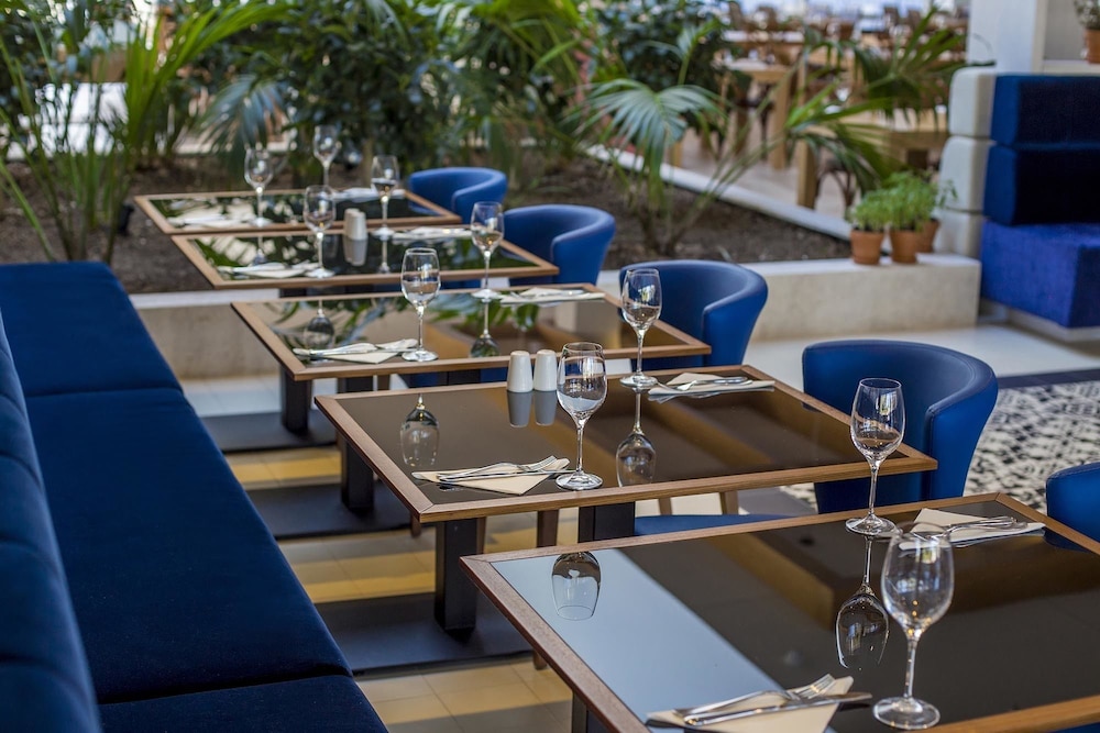 Amadria Park Beach Hotel Jure — Restaurant & bars in Šibenik, Šibenik-Knin