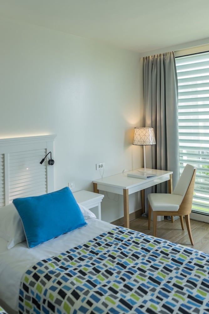 Amadria Park Beach Hotel Jure — Hotel rooms in Šibenik, Šibenik-Knin