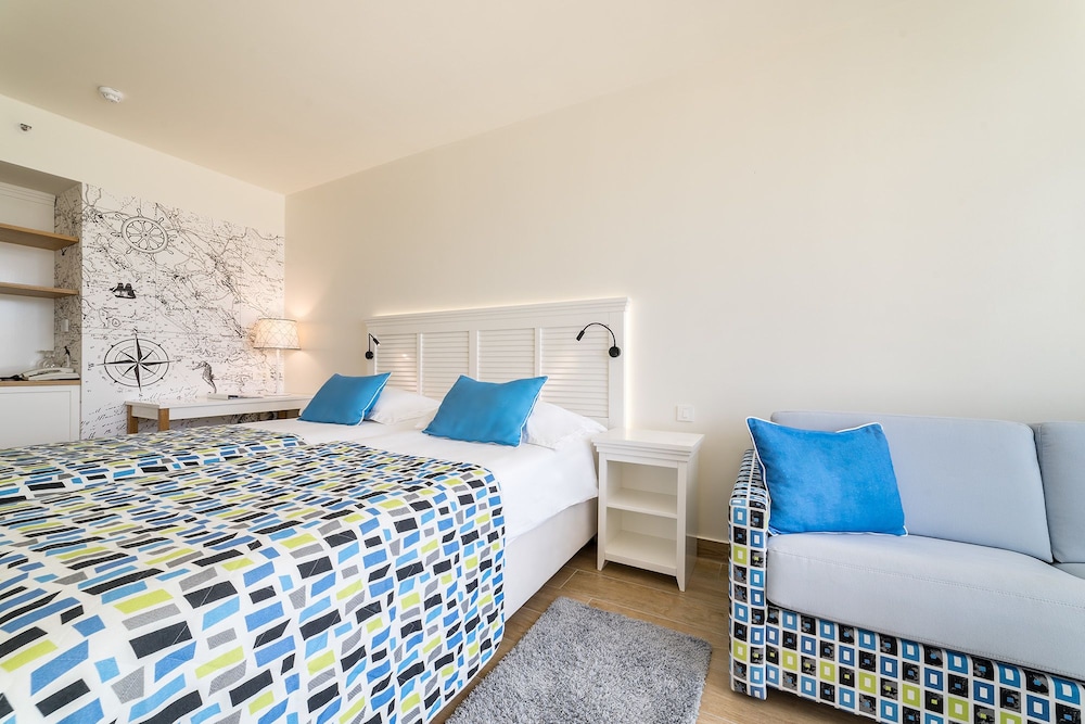 Amadria Park Beach Hotel Jure — Hotel rooms in Šibenik, Šibenik-Knin