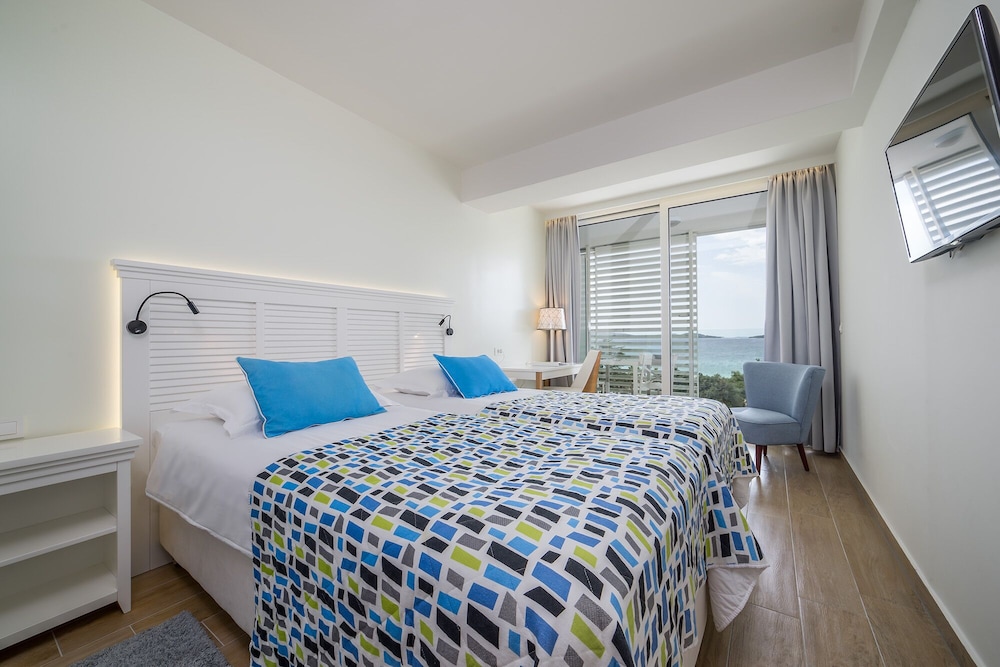 Amadria Park Beach Hotel Jure — Hotel rooms in Šibenik, Šibenik-Knin