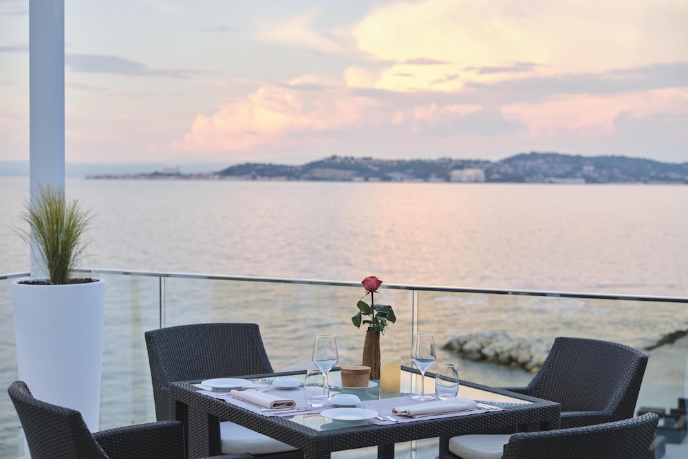 Adriatic Istria Resort Operated by Minor Hotels — Restaurant & bars in Umag, Istria