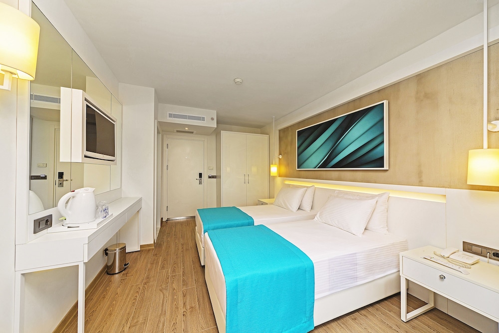 Poseidon Hotel - Adults Only — Hotel rooms in Marmaris, Mugla
