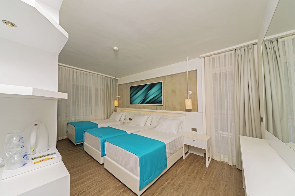Poseidon Hotel - Adults Only — Hotel rooms in Marmaris, Mugla