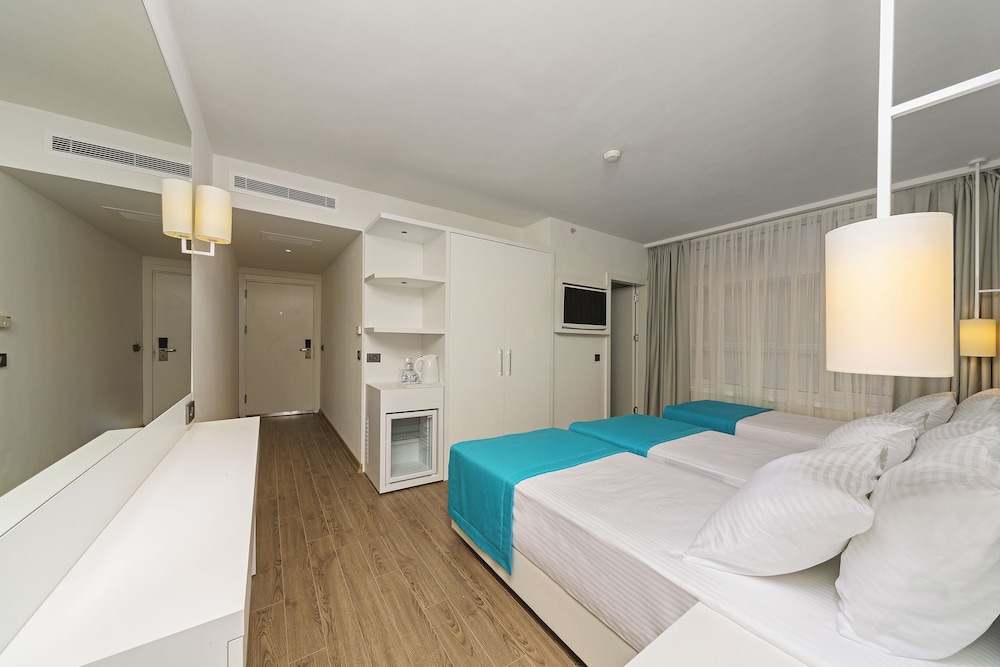 Poseidon Hotel - Adults Only — Hotel rooms in Marmaris, Mugla