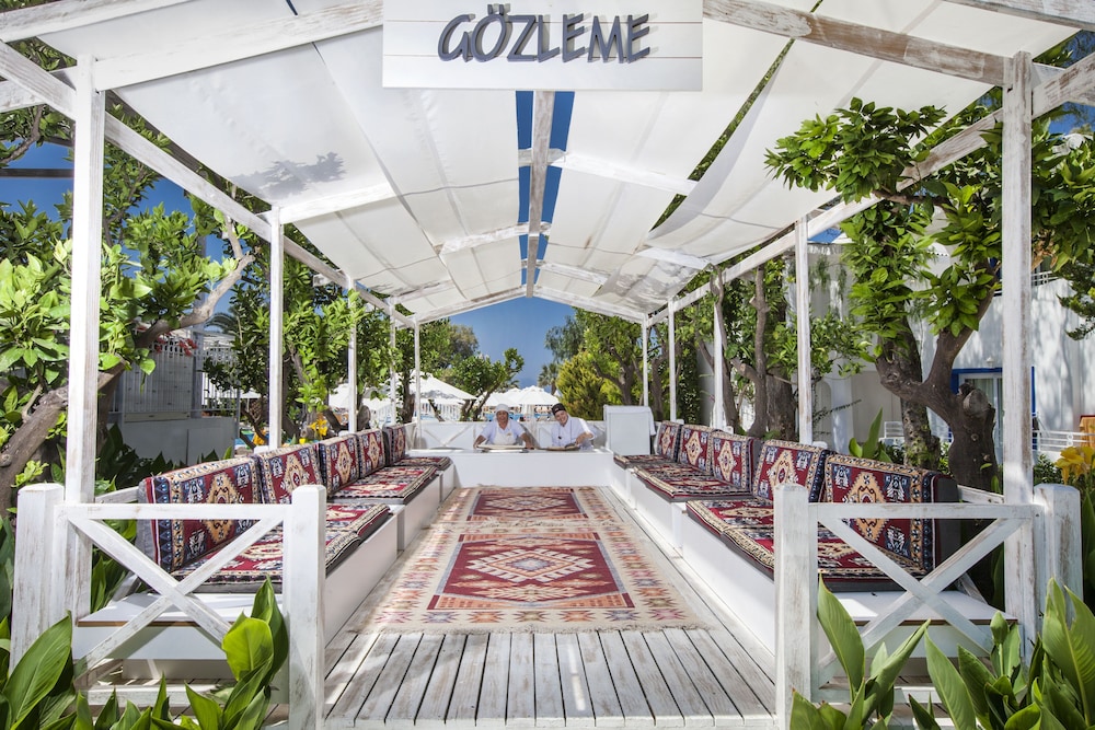 Labranda TMT Bodrum - All Inclusive — Restaurant & bars in Bodrum, Mugla