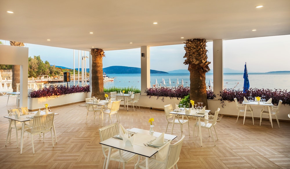 Labranda TMT Bodrum - All Inclusive — Restaurant & bars in Bodrum, Mugla