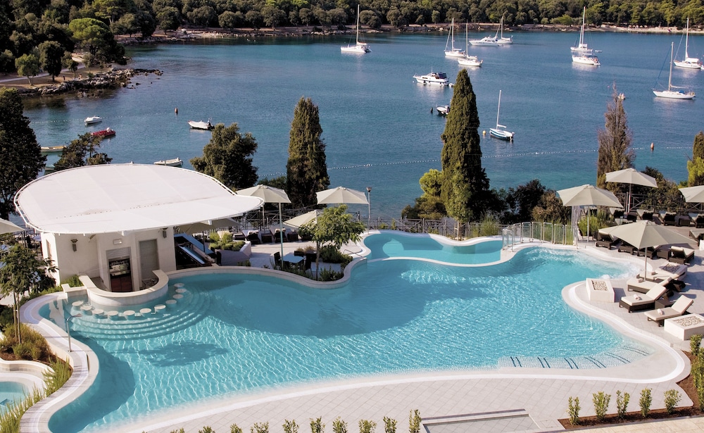 Monte Mulini Adults Exclusive Hotel by Maistra Collection — Swimming pool in Rovinj, Istria
