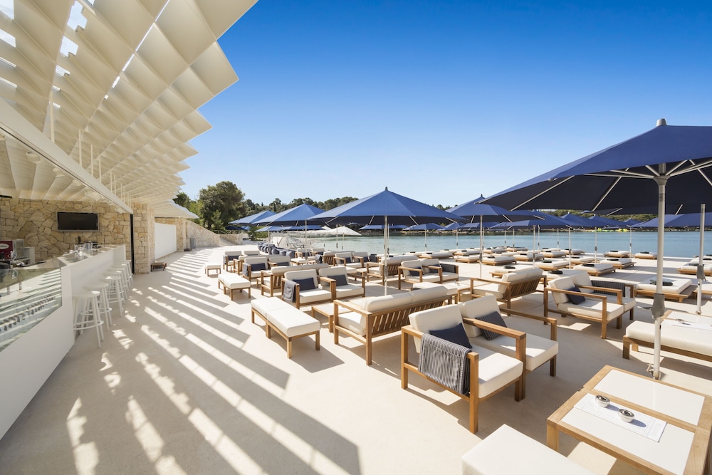Monte Mulini Adults Exclusive Hotel by Maistra Collection — Beach in Rovinj, Istria